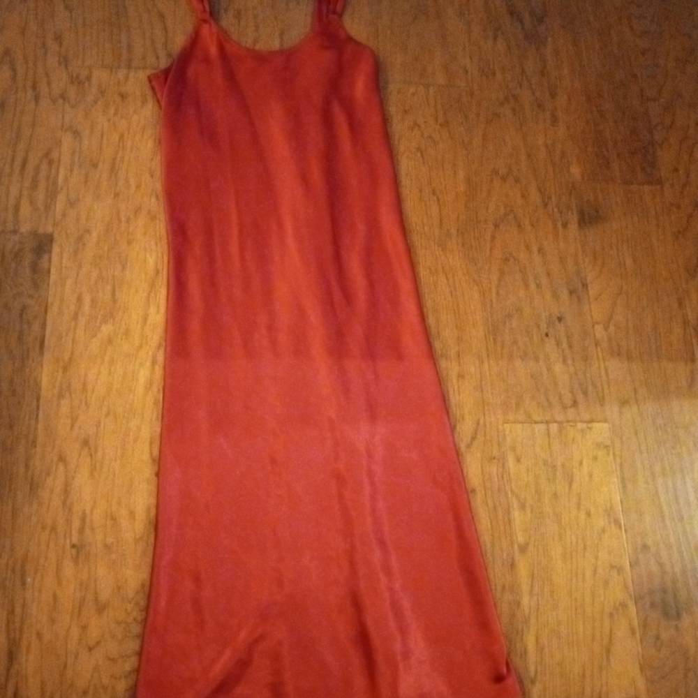 New Enchanting Medium Solid Red 40" Midi Lingerie - image 2